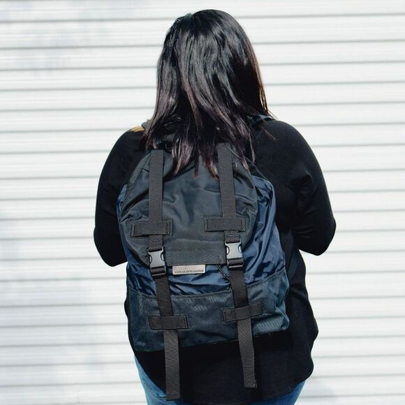 NWT Marc Jacobs Men's Travel School Nylon Backpack Navy $295+ - Picture 1 of 11